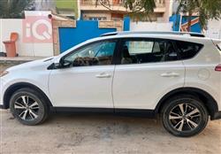 تۆیۆتا ڕاڤ 4